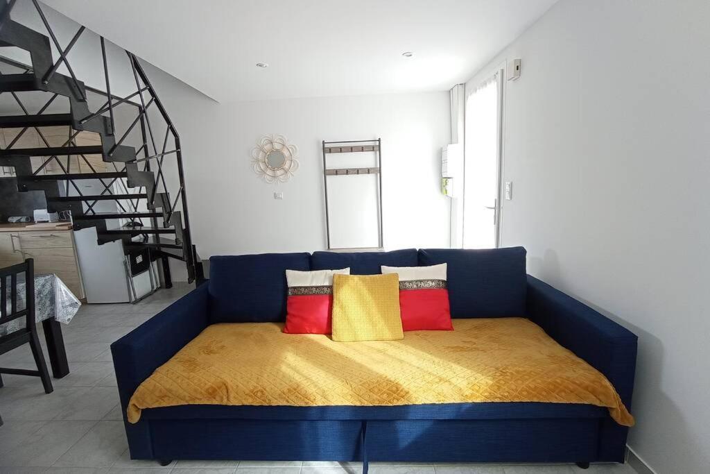 Appartement Neuf Tout Confort Aubenas Exterior photo